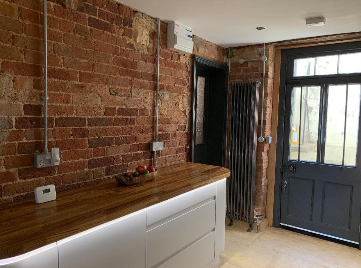Appartement Lavish At Montpellier Gardens